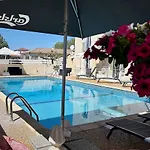 Hotel Rev'hotel *