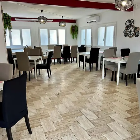 Rev'hotel Vias